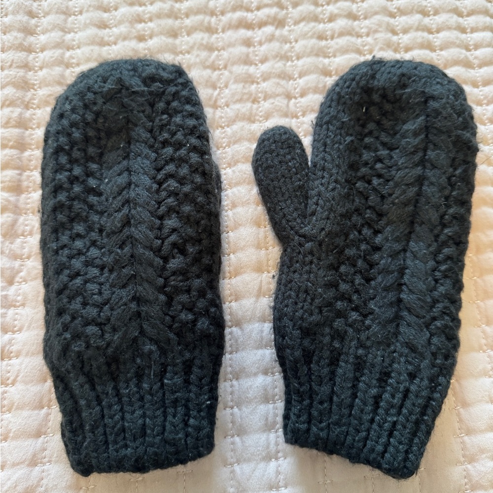 The North Face Black Knit Mittens
